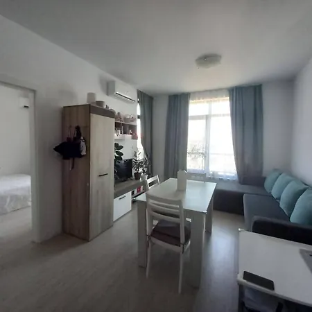 Four Seasons Apartment